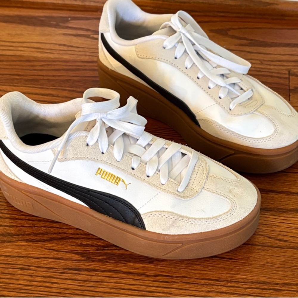Puma women’s platform Sneakers